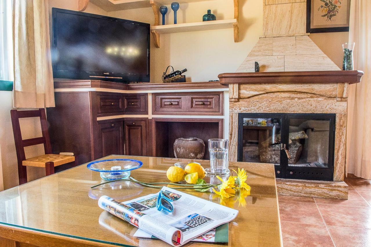 Villa Pula Vinas Country Villa 3 Bedrooms Pool And Fabulous Views Of The Pula Golf Course Near Son Servera Exteriör bild